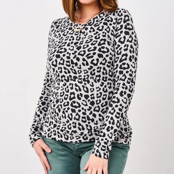 Latched Mama Leopard Print Nursing Sweater (Large) - Picture 1 of 2